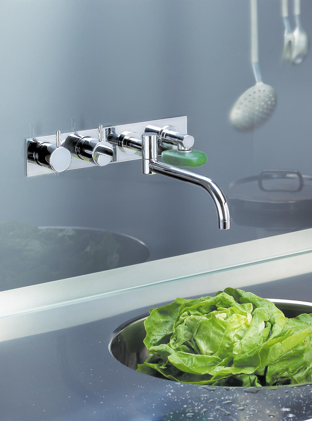 634T3: Two-handle build-in mixer with ¼ turn ceramic disc technology.
634T3UP = Mixer 600. 
634T3AP =...