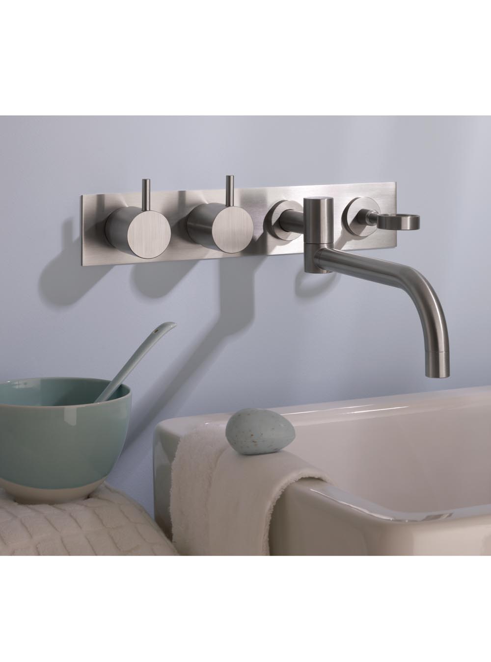 634T4: Two-handle build-in mixer with ¼ turn ceramic disc technology. 
634T4UP = Mixer 600. 
634T4AP =...